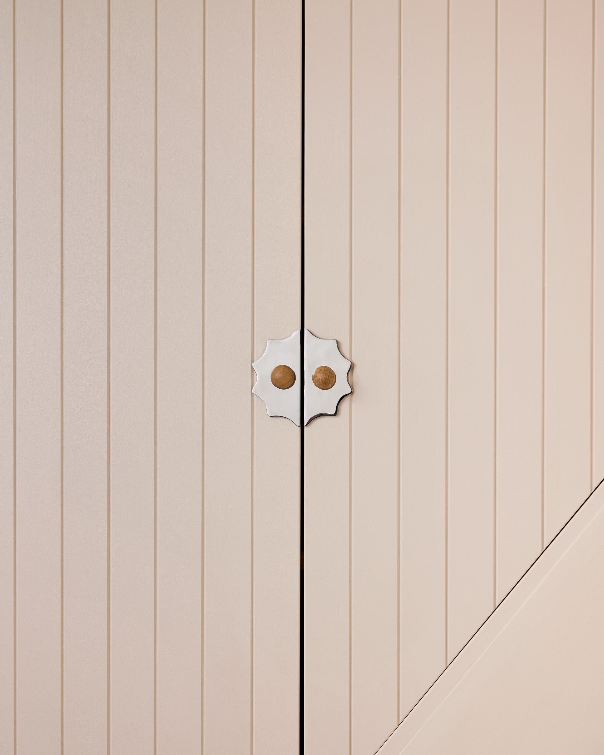Pair of Wave Backplates, Brushed Nickel