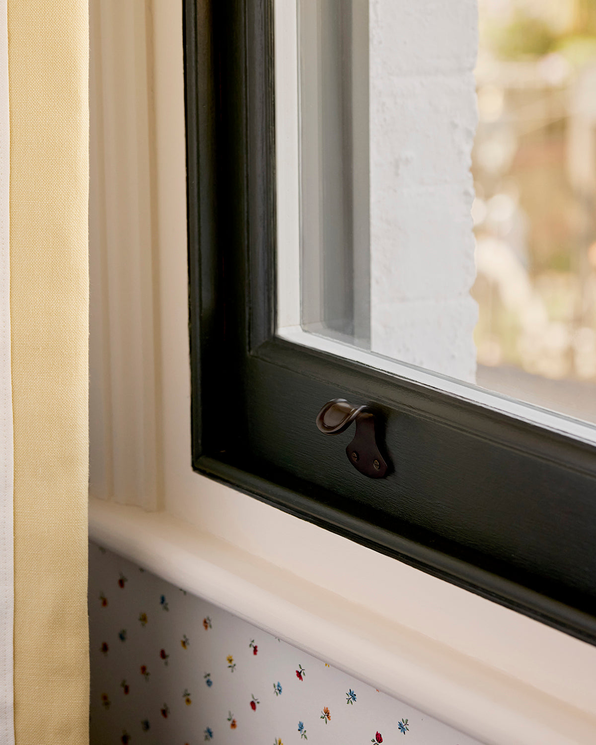 Tay Sash Window Lift, Blackened Bronze