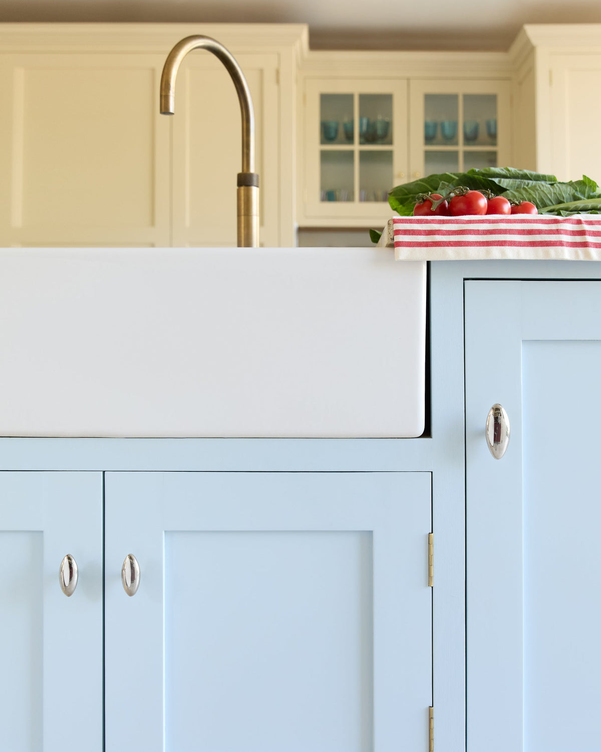 Oval Knobs