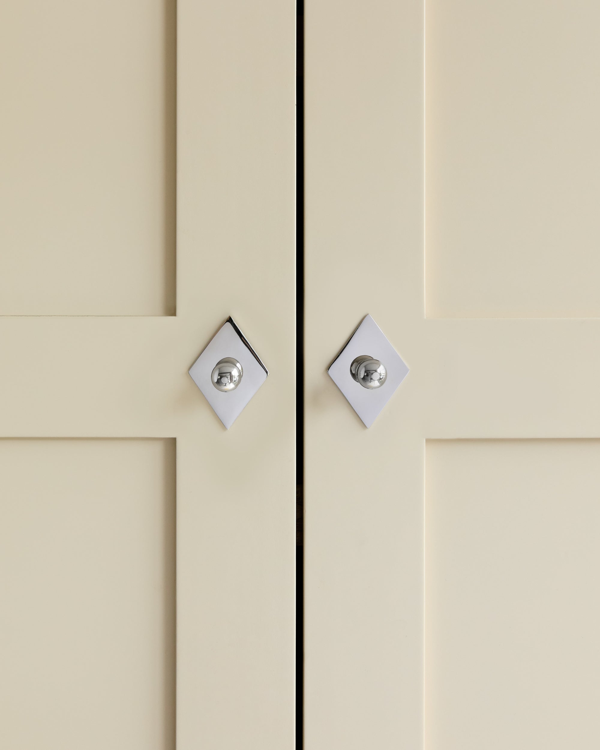 Diamond Backplate, Polished Nickel