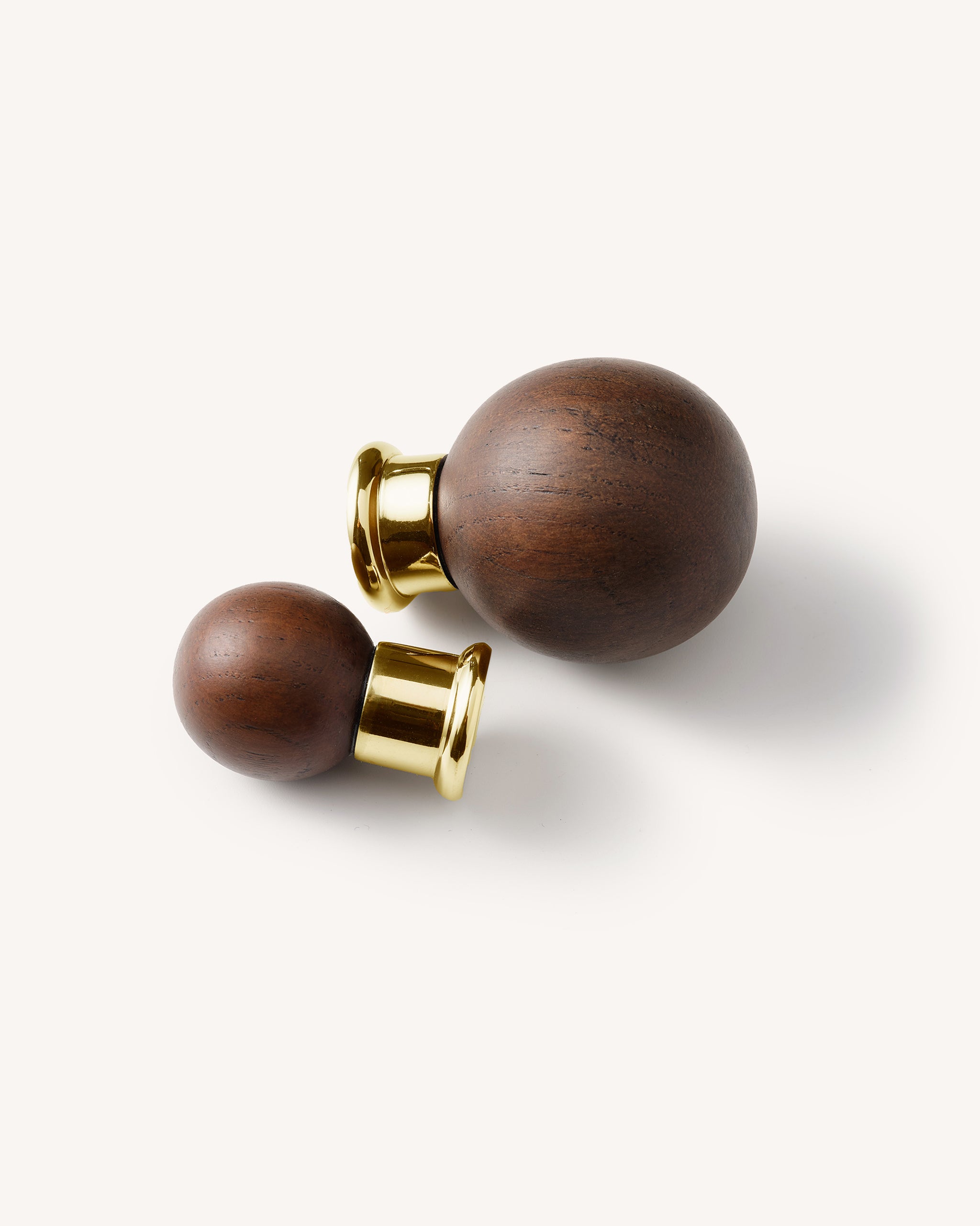 Dark Oak Knob, Brass