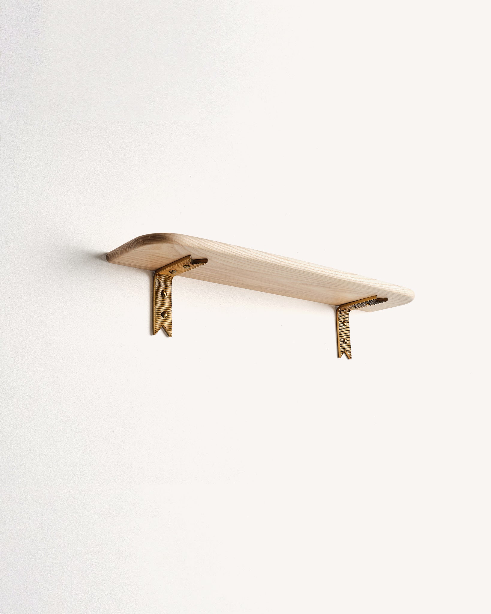 Ribbon Shelf Bracket
